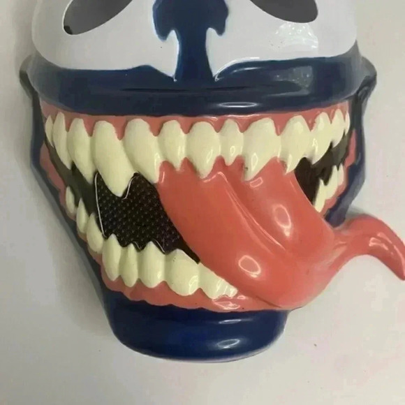 Captain America Halloween Venom Mask for Kids - Picture 3 of 7